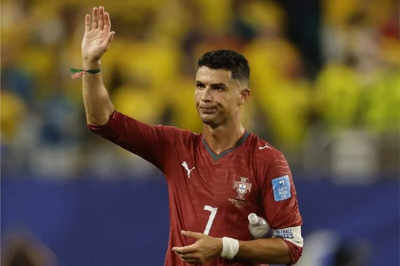 Cristiano Ronaldo nhận quyết định phạt từ FPF