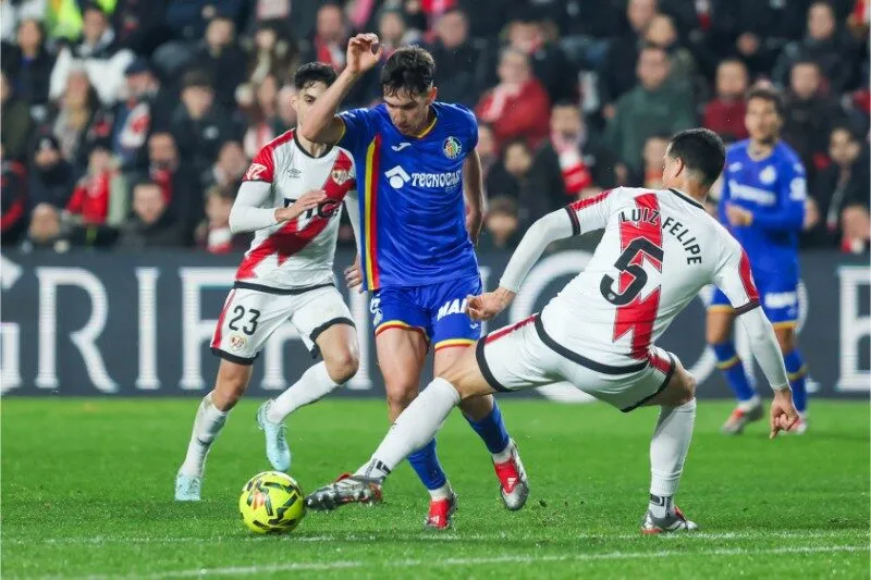 Getafe gặp khó trước Vallecano